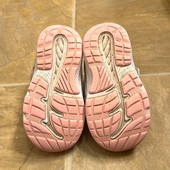 Asics Baby/New Toddler Rainbow Unicorn Velcro Sneakers. Great Used Cndtn- 2cute! - Picture 6 of 8